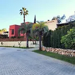 Gorgeous 3 Bedrooms In Natural Reserve Park! 埃斯特波纳