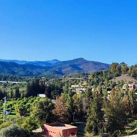 Gorgeous 3 Bedrooms In Natural Reserve Park! 4*