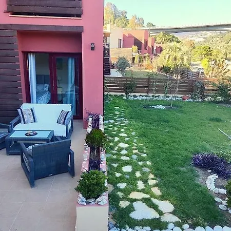 Gorgeous 3 Bedrooms In Natural Reserve Park! Естепона