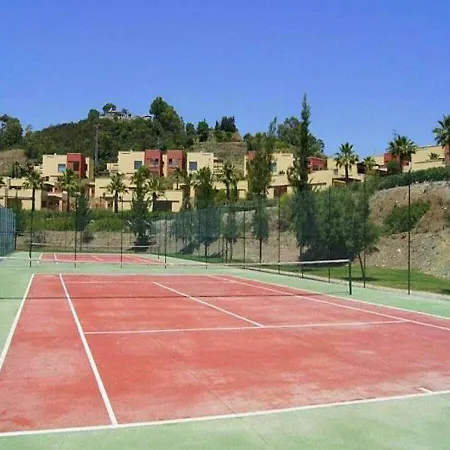 Gorgeous 3 Bedrooms In Natural Reserve Park! 4*