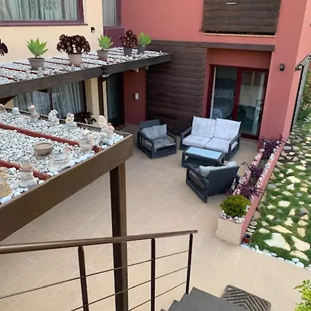 Guest house Gorgeous 3 Bedrooms In Natural Reserve Park! Estepona