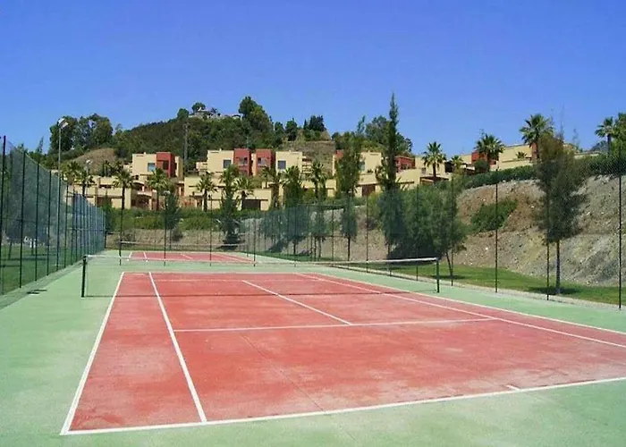 Gorgeous 3 Bedrooms In Natural Reserve Park! 4*