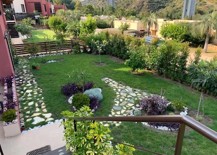 Gorgeous 3 Bedrooms In Natural Reserve Park!