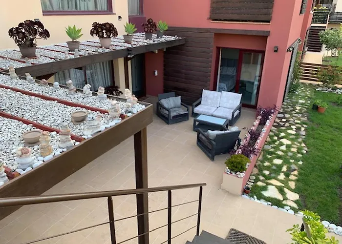 Guest house Gorgeous 3 Bedrooms In Natural Reserve Park! Estepona