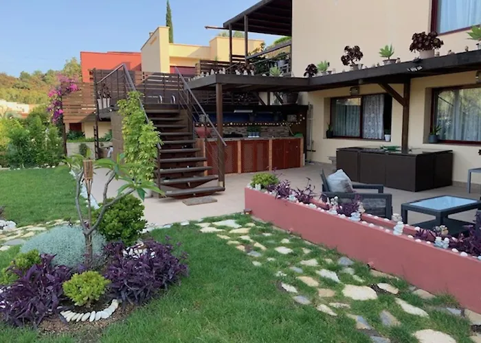 בית הארחה Gorgeous 3 Bedrooms In Natural Reserve Park!